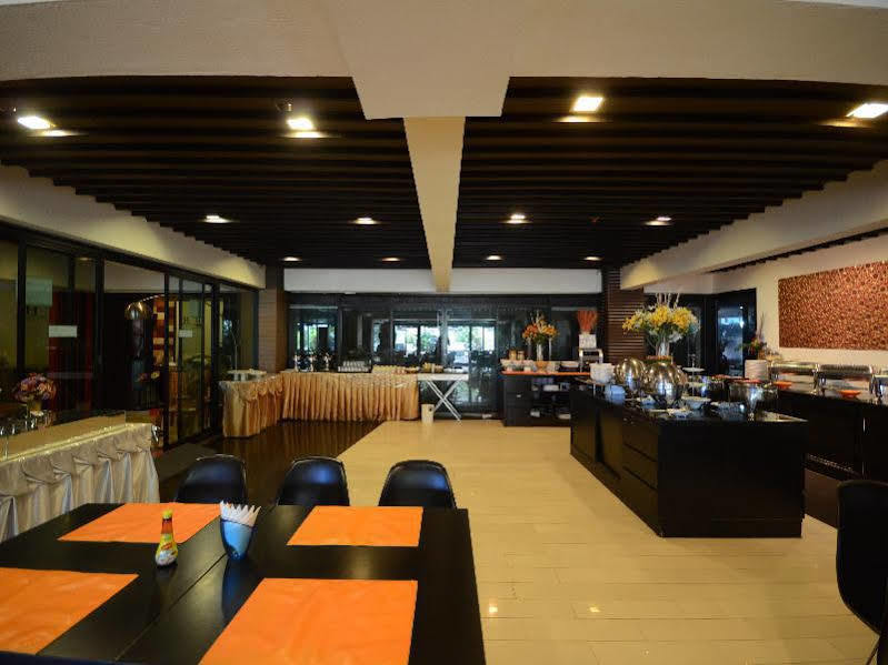 The Grand Lunara At Srinakarin Bangkok